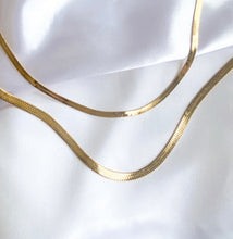 Load image into Gallery viewer, Herringbone necklace - Amore Collection Jewelry